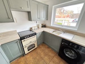 Kitchen- click for photo gallery